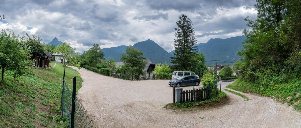 Appartement House Hiperbola & Outdoor Activities à Bovec Extérieur photo