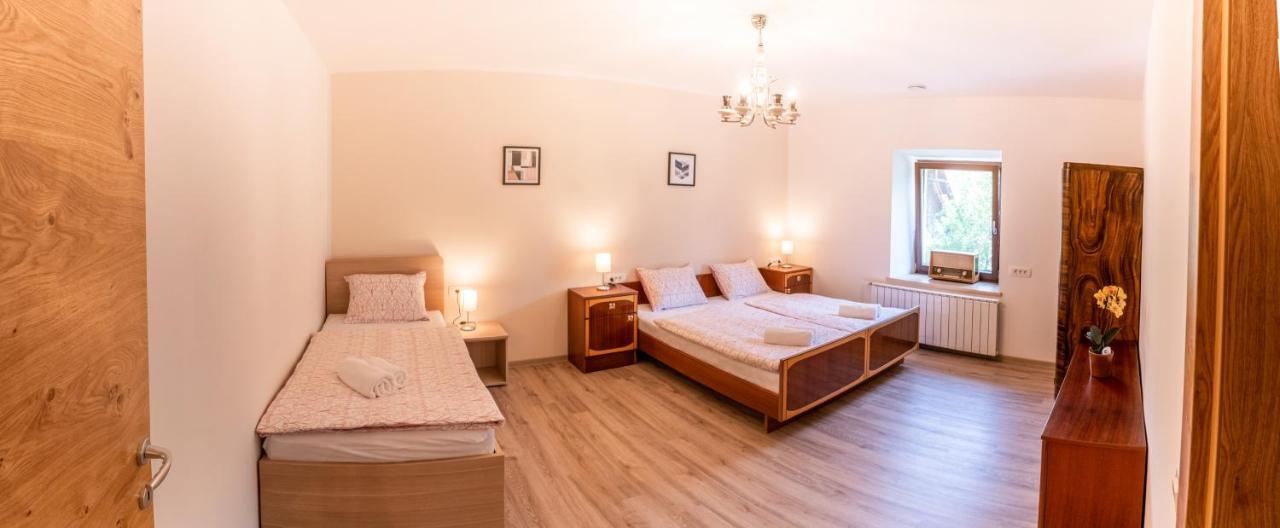 Appartement House Hiperbola & Outdoor Activities à Bovec Extérieur photo